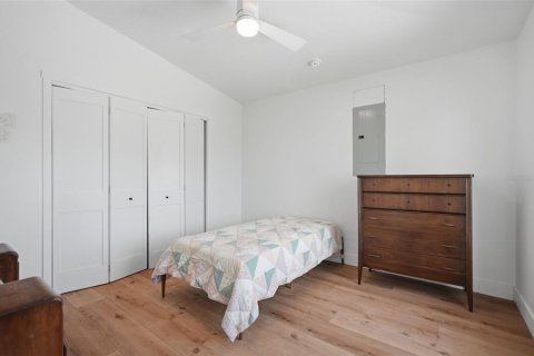 House in Hernando Beach, Florida 3 bedrooms, 129.69 sq.m. № 2203451 - photo 29