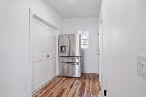 House in Hernando Beach, Florida 3 bedrooms, 129.69 sq.m. № 2203451 - photo 24