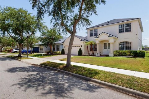 Купить виллу или дом в Орландо, Флорида 9 комнат, 242.85м2, № 2113792 - фото 3