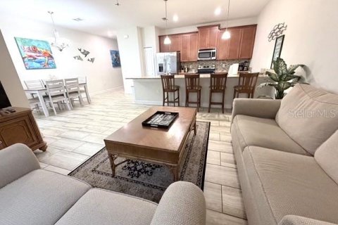 Touwnhouse à vendre à Davenport, Floride: 4 chambres, 176.7 m2 № 2353375 - photo 10