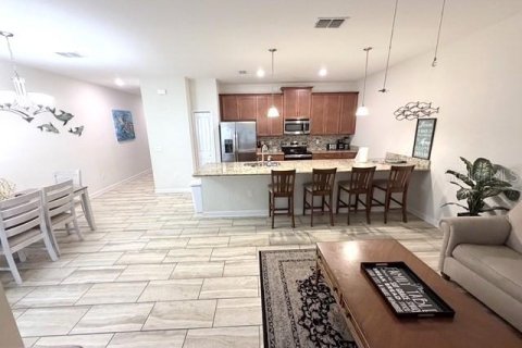 Touwnhouse à vendre à Davenport, Floride: 4 chambres, 176.7 m2 № 2353375 - photo 6