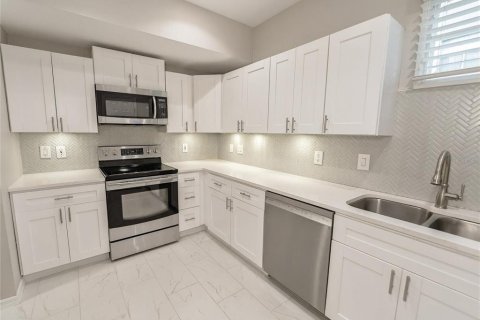 Copropriété à vendre à Tampa, Floride: 3 chambres, 165.09 m2 № 1917232 - photo 6