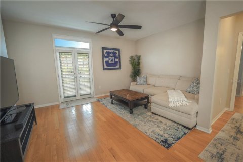 Copropriété à vendre à Tampa, Floride: 3 chambres, 165.09 m2 № 1917232 - photo 9