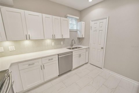 Copropriété à vendre à Tampa, Floride: 3 chambres, 165.09 m2 № 1917232 - photo 7