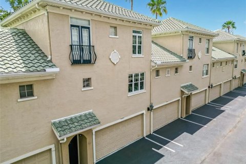 Copropriété à vendre à Tampa, Floride: 3 chambres, 165.09 m2 № 1917232 - photo 3