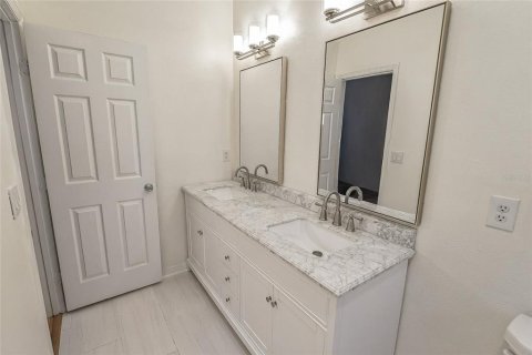 Copropriété à vendre à Tampa, Floride: 3 chambres, 165.09 m2 № 1917232 - photo 23