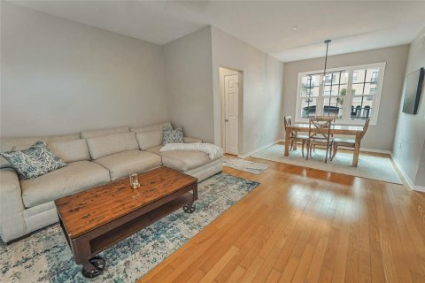 Copropriété à vendre à Tampa, Floride: 3 chambres, 165.09 m2 № 1917232 - photo 10
