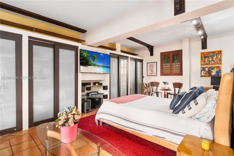 Casa en venta en Miami Beach, Florida, 3 dormitorios, 144.37 m2 № 2027562 - foto 19