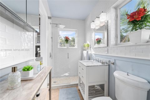 Casa en venta en Miami Beach, Florida, 3 dormitorios, 144.37 m2 № 2027562 - foto 13