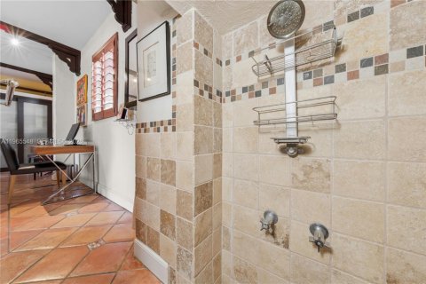 Casa en venta en Miami Beach, Florida, 3 dormitorios, 144.37 m2 № 2027562 - foto 22