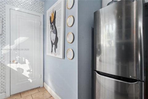 Casa en venta en Miami Beach, Florida, 3 dormitorios, 144.37 m2 № 2027562 - foto 15