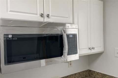 Copropriété à vendre à North Miami, Floride: 2 chambres, 95.04 m2 № 1704284 - photo 5
