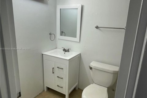 Copropriété à vendre à North Miami, Floride: 2 chambres, 95.04 m2 № 1704284 - photo 18