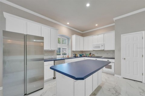 Villa ou maison à vendre à Tampa, Floride: 4 chambres, 278.8 m2 № 2319019 - photo 15