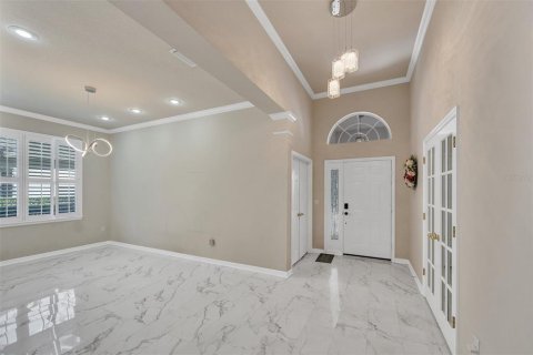 Villa ou maison à vendre à Tampa, Floride: 4 chambres, 278.8 m2 № 2319019 - photo 10