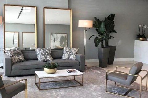 Condominio en venta en Miami, Florida, 1 dormitorio, 52.03 m2 № 1985022 - foto 1