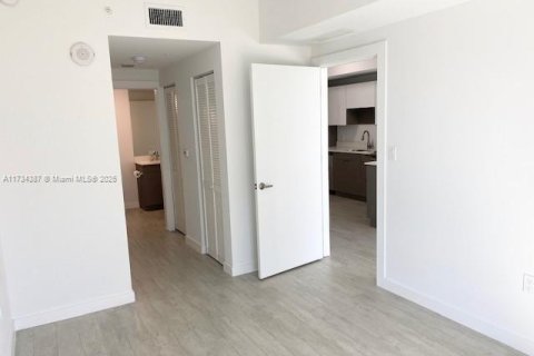 Condominio en venta en Miami, Florida, 1 dormitorio, 52.03 m2 № 1985022 - foto 11