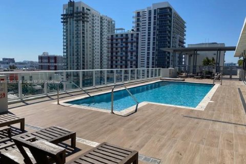 Condominio en venta en Miami, Florida, 1 dormitorio, 52.03 m2 № 1985022 - foto 5