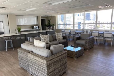 Condominio en venta en Miami, Florida, 1 dormitorio, 52.03 m2 № 1985022 - foto 14