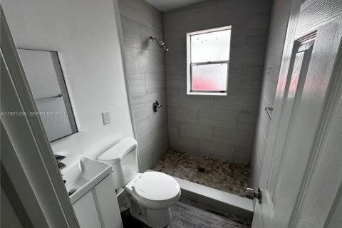 Immobilier commercial à vendre à Hollywood, Floride: 127.28 m2 № 1982854 - photo 24