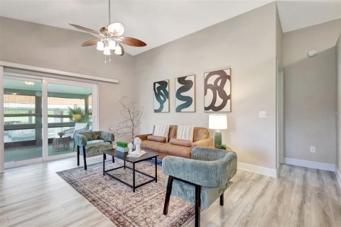 Casa en venta en Tampa, Florida, 2 dormitorios, 129.41 m2 № 1784750 - foto 13