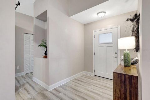 Casa en venta en Tampa, Florida, 2 dormitorios, 129.41 m2 № 1784750 - foto 7