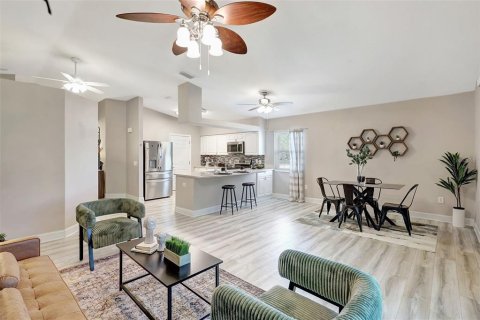 Casa en venta en Tampa, Florida, 2 dormitorios, 129.41 m2 № 1784750 - foto 16