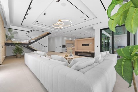 Купить виллу или дом в Лодердейл-бай-те-Си, Флорида 4 спальни, № 2036544 - фото 5