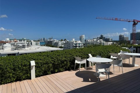 Condo in Bay Harbor Islands, Florida, 2 bedrooms  № 1705470 - photo 30