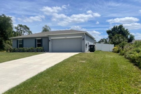Villa ou maison à North Port, Floride 3 chambres, 119.47 m2 № 2156568