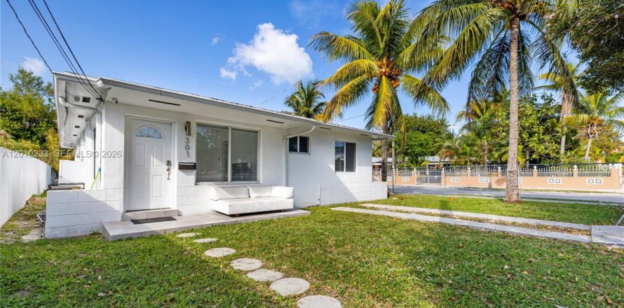 Immobilier commercial à Miami, Floride 139.82 m2 № 2171033