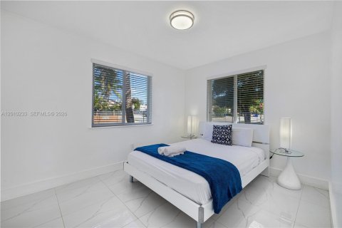 Immobilier commercial à vendre à Miami, Floride: 139.82 m2 № 2171033 - photo 18