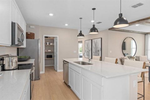Villa ou maison à vendre à Orlando, Floride: 3 chambres, 159.33 m2 № 2211422 - photo 7