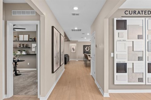 Villa ou maison à vendre à Orlando, Floride: 3 chambres, 159.33 m2 № 2211422 - photo 3