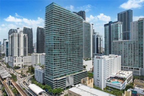 Condo in Miami, Florida, 2 bedrooms № 2091004 - photo 30