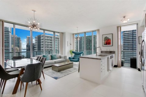 Condo in Miami, Florida, 2 bedrooms № 2091004 - photo 7