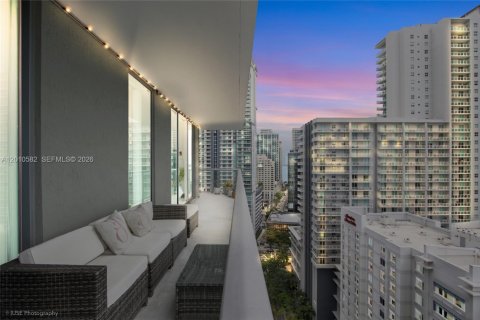 Condo in Miami, Florida, 2 bedrooms  № 2091004