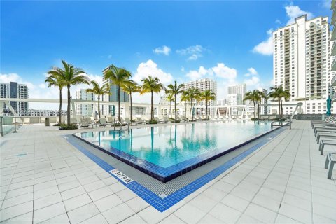 Condo in Miami, Florida, 2 bedrooms № 2091004 - photo 20