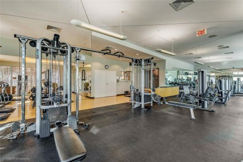 Condo in Miami, Florida, 2 bedrooms № 2091004 - photo 28