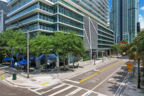 Condo in Miami, Florida, 2 bedrooms № 2091004 - photo 29