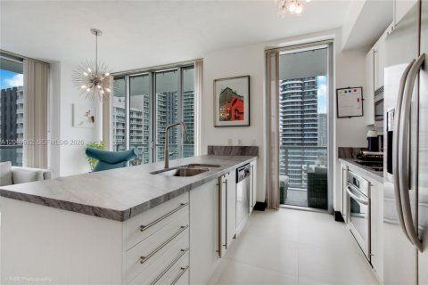 Condo in Miami, Florida, 2 bedrooms № 2091004 - photo 10