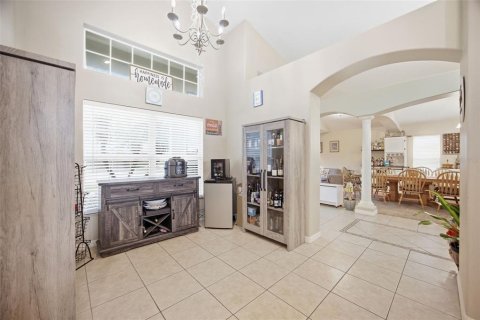 House in Wesley Chapel, Florida 4 bedrooms, 228.08 sq.m. № 2402797 - photo 9