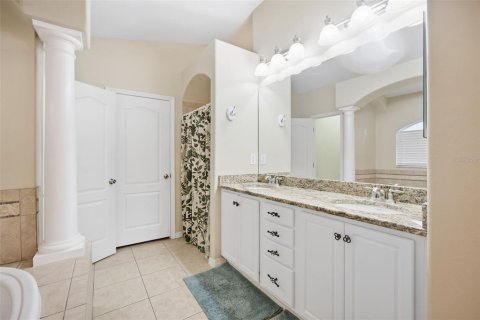 House in Wesley Chapel, Florida 4 bedrooms, 228.08 sq.m. № 2402797 - photo 25
