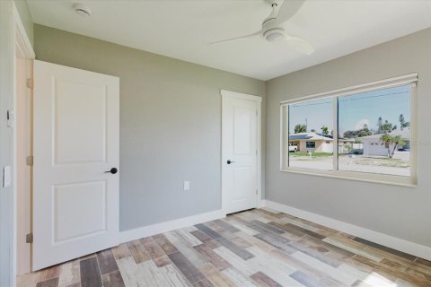 Casa en venta en Saint Pete Beach, Florida, 3 dormitorios, 125.6 m2 № 1899037 - foto 17