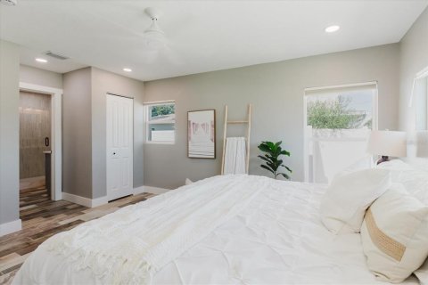 Casa en venta en Saint Pete Beach, Florida, 3 dormitorios, 125.6 m2 № 1899037 - foto 13
