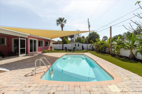 Casa en venta en Saint Pete Beach, Florida, 3 dormitorios, 125.6 m2 № 1899037 - foto 25