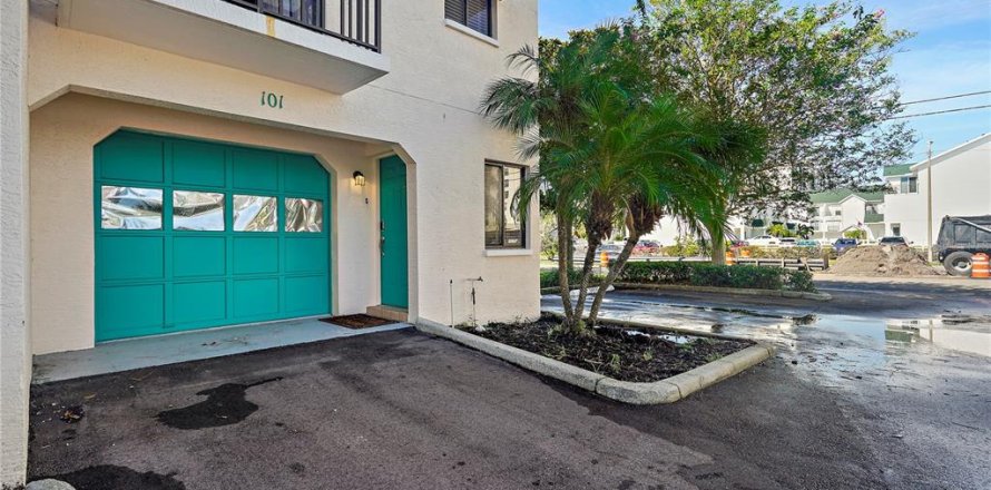 Condominio en Clearwater, Florida, 3 dormitorios № 1564828