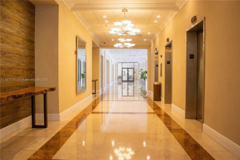 Condominio en venta en Miami, Florida, 2 dormitorios, 126.53 m2 № 2034288 - foto 19