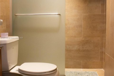 Condominio en venta en Miami, Florida, 2 dormitorios, 126.53 m2 № 2034288 - foto 12