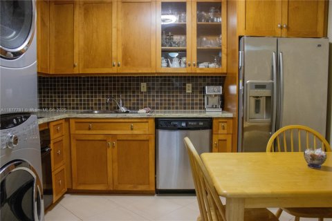 Condominio en venta en Miami, Florida, 2 dormitorios, 126.53 m2 № 2034288 - foto 9